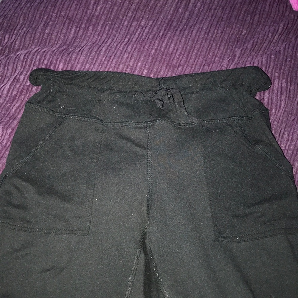 black leggings